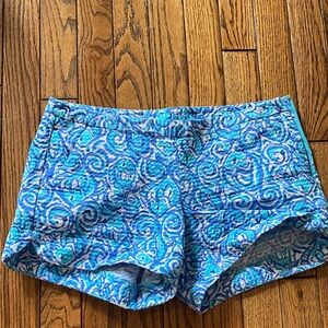 Lilly Pulitzer Blue and White Women's Shorts